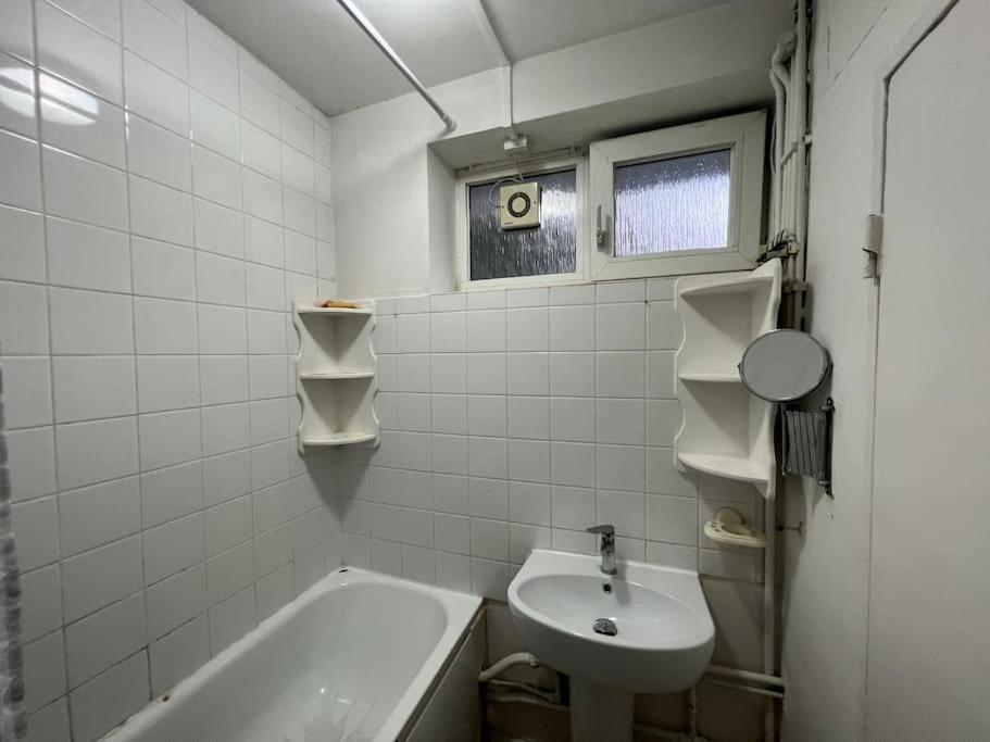 Entire Apartment In Kings Cross Londra Exterior foto